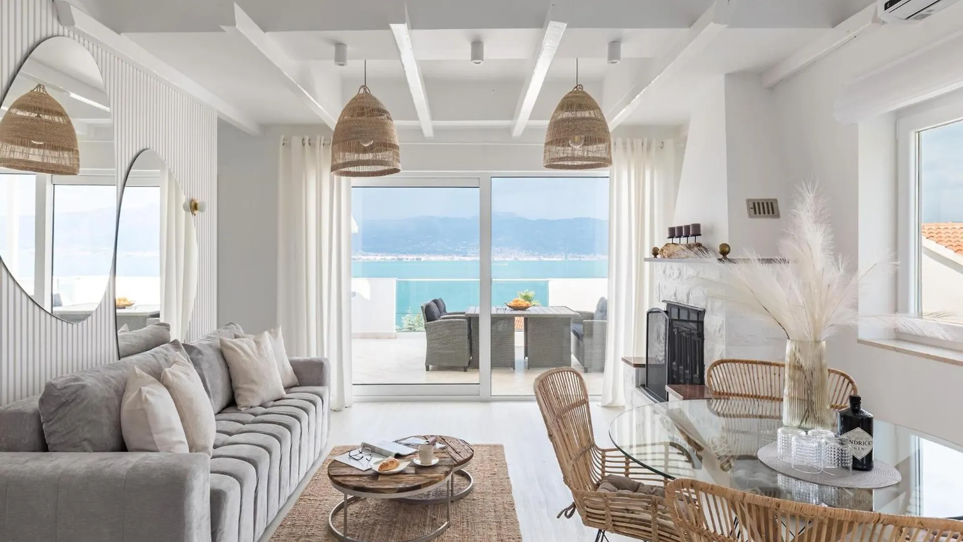 Sea View Apartment In Slatine With Terrace Traù Croazia